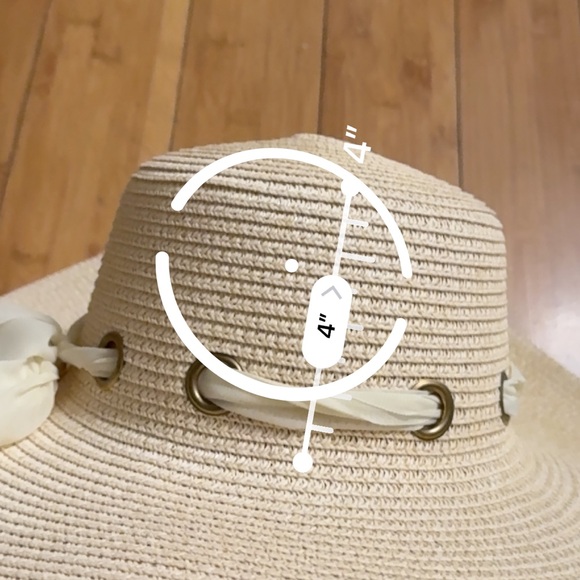 Wide Brim Cream Hat - Picture 6 of 6